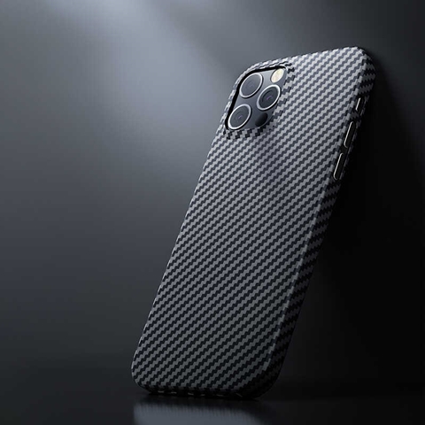 iPhone 12 Pro Kılıf Benks Aramid Kapak